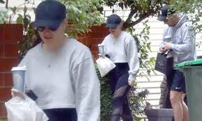 Bryce and melissa took safety precautions by wearing matching face masks. Mafs Spoiler Bryce And Melissa Are Now Living Together In Melbourne Daily Mail Online