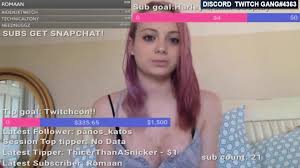 Streamer Twitch Montrant Ses Seins Et Ses Tétons Glissés Accidentellement,  Set 59 - EPORNER