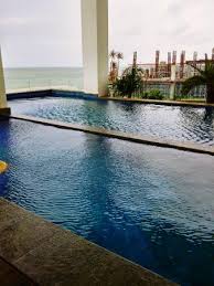 View Kolam Renang Picture Of Swiss Belhotel Balikpapan Tripadvisor