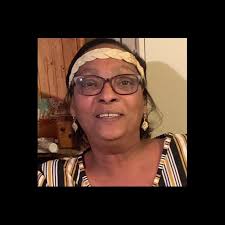 Plantation Bell at Thornhill plantation, Greene County, Alabama 1934 📸Alex  Bush The enslave houses looked like a small town and there was grist mills  for corn, cotton gin, shoe shops, tanning yards,