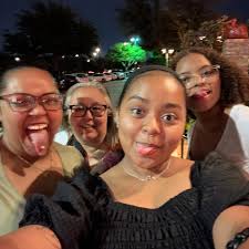 Laila Cabrera (@lailaacabrera) • Instagram photos and videos