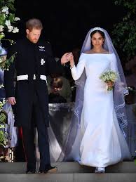Notably, mccartney is british, not unlike clare waight keller, who designed markle's givenchy wedding dress. Meghan Markle Wedding Dress Details About Her Two Gowns