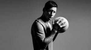 Lionel Messi Black And White Wallpaper Hd For Desktop Free Wallpapers For Pc Desktop Lionel Messi Lionel Messi Wallpapers Messi