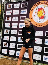 Karoline bjerkeli grøvdal (born 14 june 1990 in �lesund) is an athlete who competes internationally for norway. File Karoline Bjerkeli Grovdal Hytteplanmila 2020 Etter Malgang 8 Jpg Wikimedia Commons
