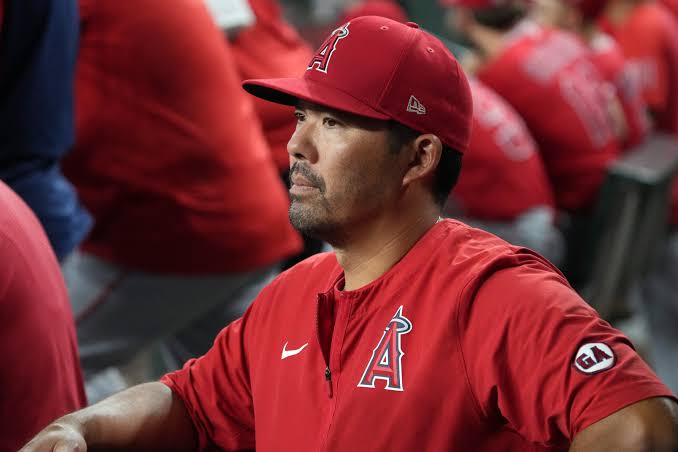 Angels manager Kurt Suzuki learning amid challenges – Orange County Register