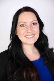 Lisa Hillier's Instagram, Twitter & Facebook