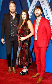 Lady Antebellum From 2017 Cma Awards Red Carpet Fashion Red Carpet Fashion Celebrity Dresses Celebrity Outfits
