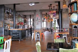 Pin By Miko Wu On This Is Where I Wanna Be Cafe Interior Design Cafe Interior Shop Interiors