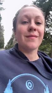 Kaylee Cole (@kayleecolesings)