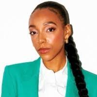 Isabel Gallagher's Instagram, Twitter & Facebook