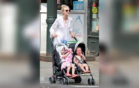 A gifted film star carey mulligan was welcomed in london, in 1985. Pics Carey Mulligan Seen With Her Kids While Out And About In Nyc