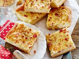 Zwiebelkuchen Vom Blech Das Beste Rezept Zwiebelkuchen Rezepte Zwiebelkuchen Blech