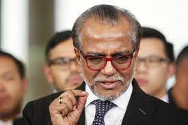 Emeritus tan sri dato' dr. Shafee Pays Remaining Rm500 000 Of His Rm1mil Bail The Star