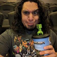 Had an amazing weekend!!! Went to @cultureshockexpo Saturday and then  @houstonhorrorfilmfest Sunday 😁 Got to meet @greenjelly_billmanspeaker  Which was awesome 😎 and of course got some Halloween Labubu clothes from  @jackieoffline_ which