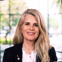 Amanda Udell's Instagram, Twitter & Facebook