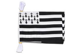 Les indigènes de bretagne se considèrent comme descendants des celtes; Bretagne Flagge Bretonische Fahne Kaufen Flaggenplatz
