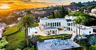 Nella nostra galleria di immagini, ad esempio, possiamo ammirare una villa di lusso che si trova sulla spiaggia di mission bay a san. 5 Magnifiche Case Da Sogno Per Una Vacanza Con Airbnb Vanilla Magazine