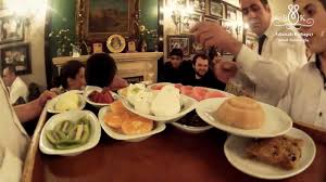 Adana'nın metrelik kebabını i̇stanbul'a getiren ilk restoran olan muazzez ersoy & şenol kolcuoğlu kebapın tüm lezzetleri gurmerella'nın yazısında. Muazzez Ersoy Senol Kolcuoglu Youtube
