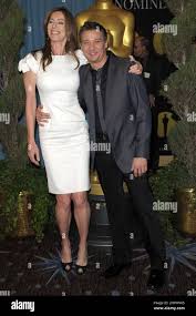 Kathryn bigelow and jeremy renner hi-res stock photography and images -  Alamy