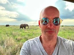 Wishing our intrepid frontman Scott Hamblin safe travels as he heads off to  Taiwan