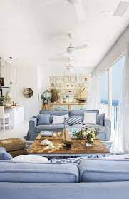 Una Casa Al Mare In Stile Coastal Charme And More Arredamento In Stile Mediterraneo Stile Coastal Arredamento Casa