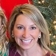 Kelly Walbridge's Instagram, Twitter & Facebook