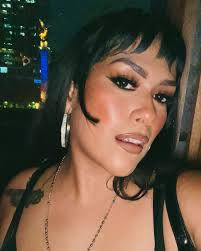 I pledge 2 take more selfies and actually post them ✌🏽😙💕  #1stworldproblem #arewestilleven1stworld