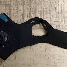 Ffp2 atemschutzmasken im angebot große auswahl schutz vor viren, staub und schimmelpilzen ffp2 atemschutzmasken jetzt bestellen! Test Mundschutzmaske Ffp2 Ffp3 Mit Aktivkohlefilter