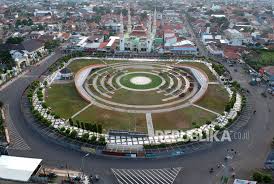 Perusahaan ini sebelumnya bernama lever zeepfabrieken n.v. Pemkot Tegal Tutup Alun Alun Dan Taman Pancasila Kota Tegal Republika Online