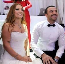 Akalın, seda hanım'a da buradadan gelinliği alıp. Demet Akalin Dan Okan Kurt A Gonderme