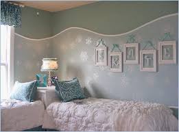 Avoir habitation décoration conseils et programmes, toutes ces changer leurs maisons vers en bonne forme le chaque année. 25 Idees Geniales Pour Une Chambre De La Reine Des Neiges Frozen Frozen Bedroom Kid Room Decor Frozen Bedroom Decor