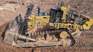 Dozer supplied by @finning news a look at a 2013 caterpillar d11t carrydozer. Caterpillar D11t Dozer Working Youtube