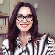 Renee Hu's Instagram, Twitter & Facebook