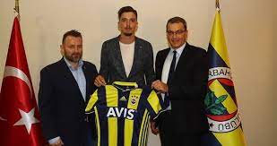 14:52 minik ayda'nın annesinden kötü haber. Fenerbahce Nin Yeni Transferi Altay Bayindir Kimdir Altay Bayindir Kac Yasinda Ve Nereli Son Dakika Spor Haberleri