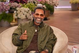 Mike Epps Makes Diddy’s Freak-Off Jokes & No Remorse For Women At Them In New Netflix Special