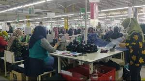 Pabrik sepatu dibangun, warga minta dilibatkan. Di Tengah Pandemi Corona Pabrik Bbs Sumberjaya Majalengka Masih Beroperasi Ini Alasannya Tribun Cirebon