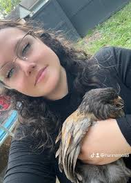 Crossbeaked Easter Egger chicken care tips needed