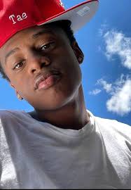 You dudes out here forgetting you got the girl everybody else wanted..🥴