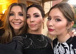 Фото №18 сара чок (sarah chalke) горячие фото. Sarah Chalke Height Weight Age Spouse Family Facts Biography