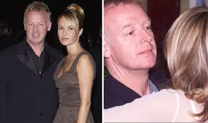 He also had an extramarital relationship with actress sophie aldred, which he documented in his autobiography. Amanda Holden First Husband Revealed How Amanda Was Relieved When Les Dennis Cheated Celebrity News Showbiz Tv Express Co Uk
