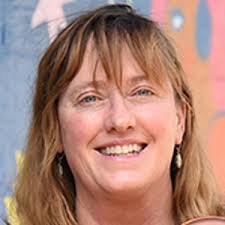 Síle Shigley named host of WPR's 'Simply Folk'