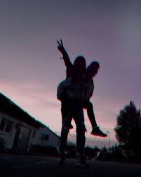 A house should be like old shoes, comfortable, like a good friend… the japanese aesthetic is important to me. Wallpaper Bestie Boy And Girl Best Friend Aesthetic Novocom Top