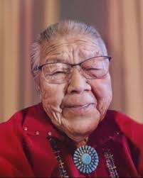 Evelyn Dillard's Instagram, Twitter & Facebook