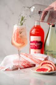 Grapefruit White Wine Spritzer Vintage Kitty