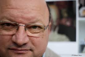 Scriitorul DAN DUMITRU IACOB despre epistole de dragoste, moarte și  inițiere