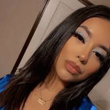 Daisy Saenz's Instagram, Twitter & Facebook