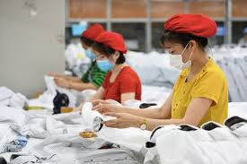 Logistics tăng 15%, nguyên liệu vọt 40%: Doanh nghiệp xuất khẩu ...