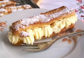 Reteta de prajitura krem a la krem este usoara, iar prajitura iese ca cea de la cofetarie. Choux A La Creme FranÈ›uzesc ReÈ›etÄƒ Video Pas Cu Pas Laura LaurenÈ›iu