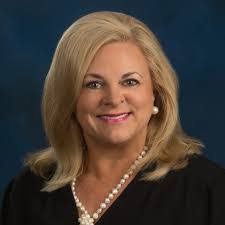 Sherry Dow's Instagram, Twitter & Facebook