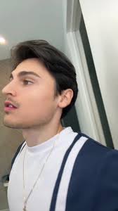 Drawing Beautiful Eyes: Techniques and Tips